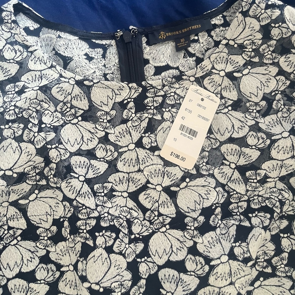 Brand New Brooks Brothers Dress 👗 Nice for work. Never worn!